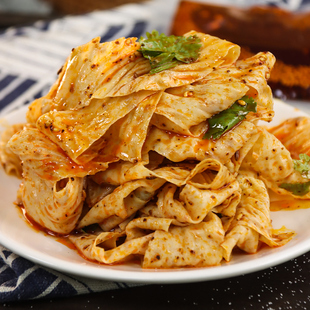 东北香辣自拌豆皮网红零食油炸甜辣黄豆皮浇汁豆腐皮商用餐饮小吃