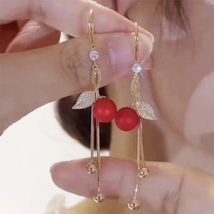 韩式 轻奢高级感独特百搭耳饰品 满钻红色树叶珠珠流苏耳环温柔时尚