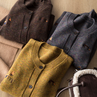 幻彩点子花纱趣味卡通刺绣羊毛特种动物纤维圆领针织开衫毛衣外套