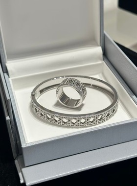 迪家新款拉丝藤格纹手镯跨境轻奢时尚高级感菱格光面镂空麻花手环