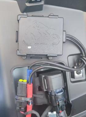 摩托车原厂行车记录仪钱江鸿125.150.250赛450.600.800预留孔暗装