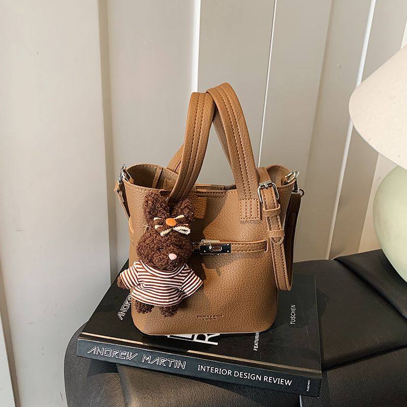 新款高级小包高颜值百搭秋冬复古时尚潮流单肩手提水桶包斜挎包,箱包皮具/热销女包/男包,单肩包,淘宝优惠券,粉丝福利购,淘宝优惠卷