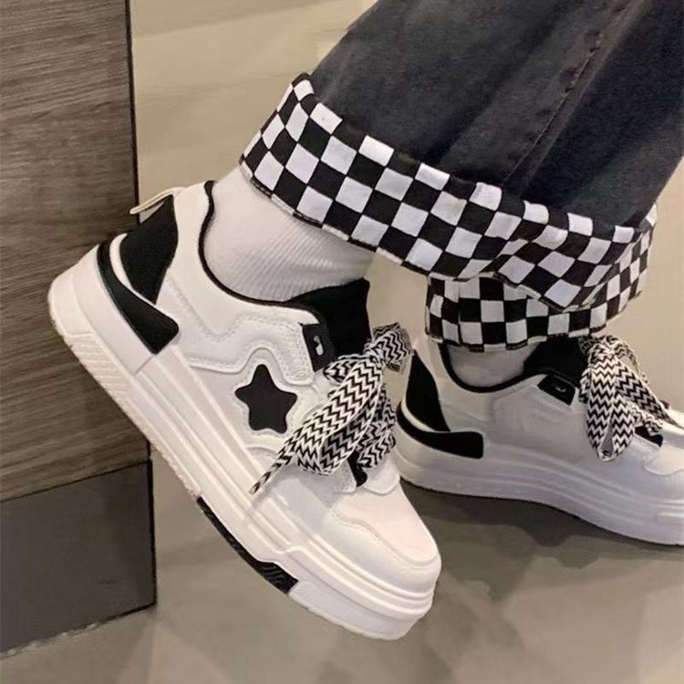 2023春季百搭休闲运动板鞋女