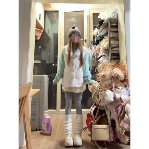 麻花毛衣开衫+马甲背心