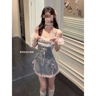 新款 温柔少女风蝴蝶结牛仔背带裙搭配花边一字肩内搭上衣两件套装
