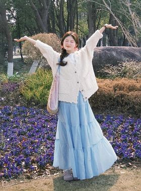 2025春季新款韩系温柔甜美风针织开衫毛衣女+白色内搭+高腰半身裙