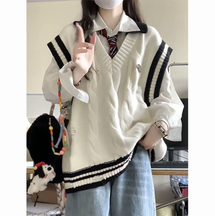 女学生两件套装 法式 休闲学院风软糯拼色马甲背心毛衣搭配白色衬衫