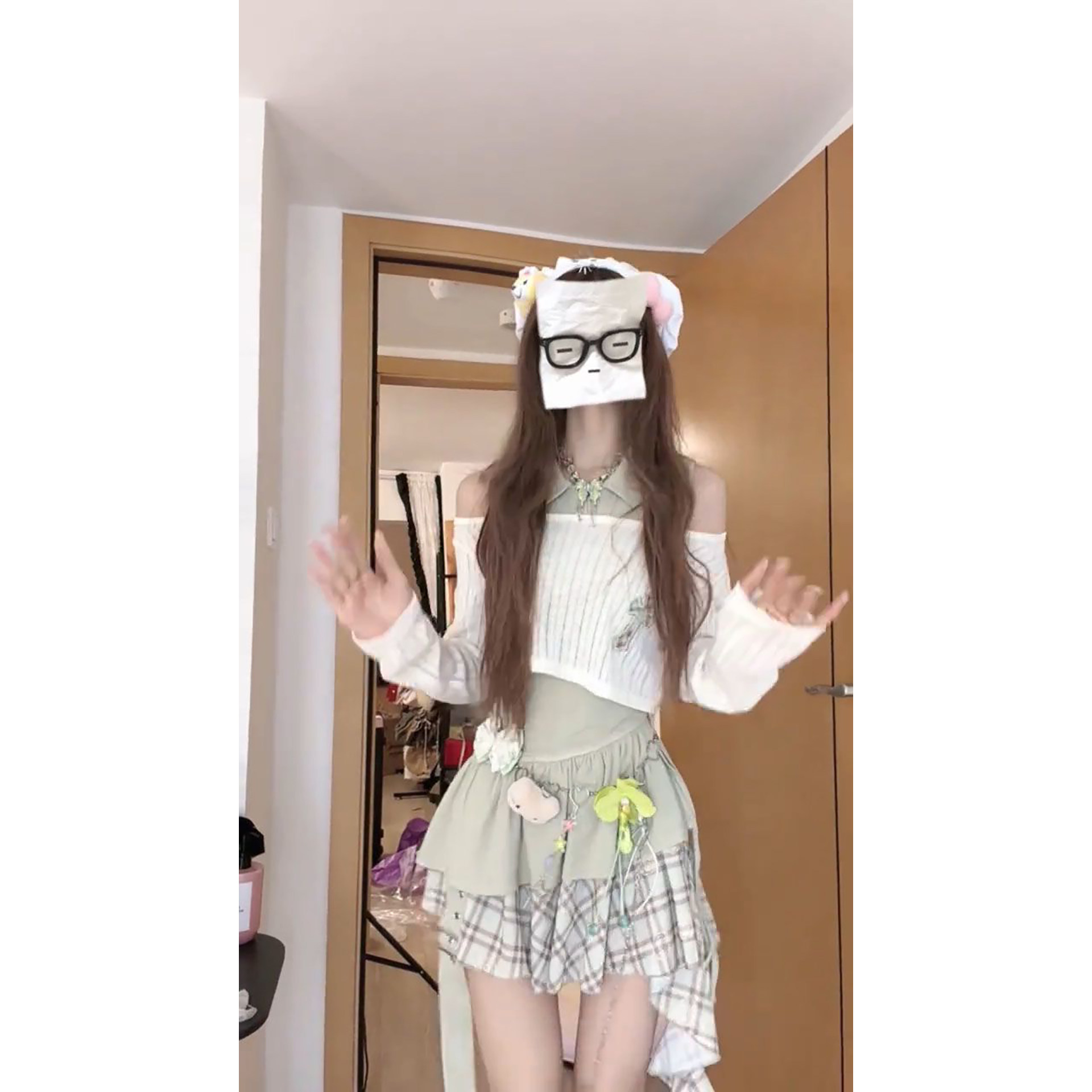 新款温柔小清新校园风绿色拼接格纹连衣裙+长袖防晒罩衫两件套装