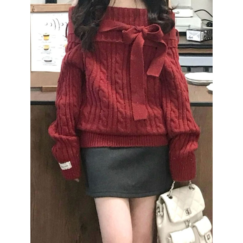 红色一字肩蝴蝶结针织毛衣