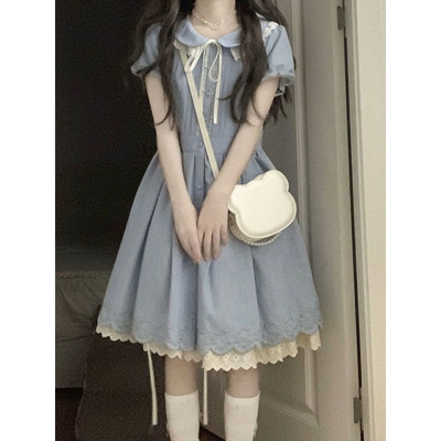 泡泡袖连衣裙蕾丝花边短裙