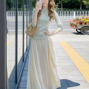 时尚 两件套装 温柔穿搭百搭高腰米白色半身裙 针织衫 长袖 2026新款