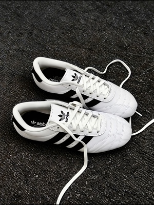Adidas Originals Taekwondo 阿迪达斯跆拳道鞋女白黑薄底 JS1194