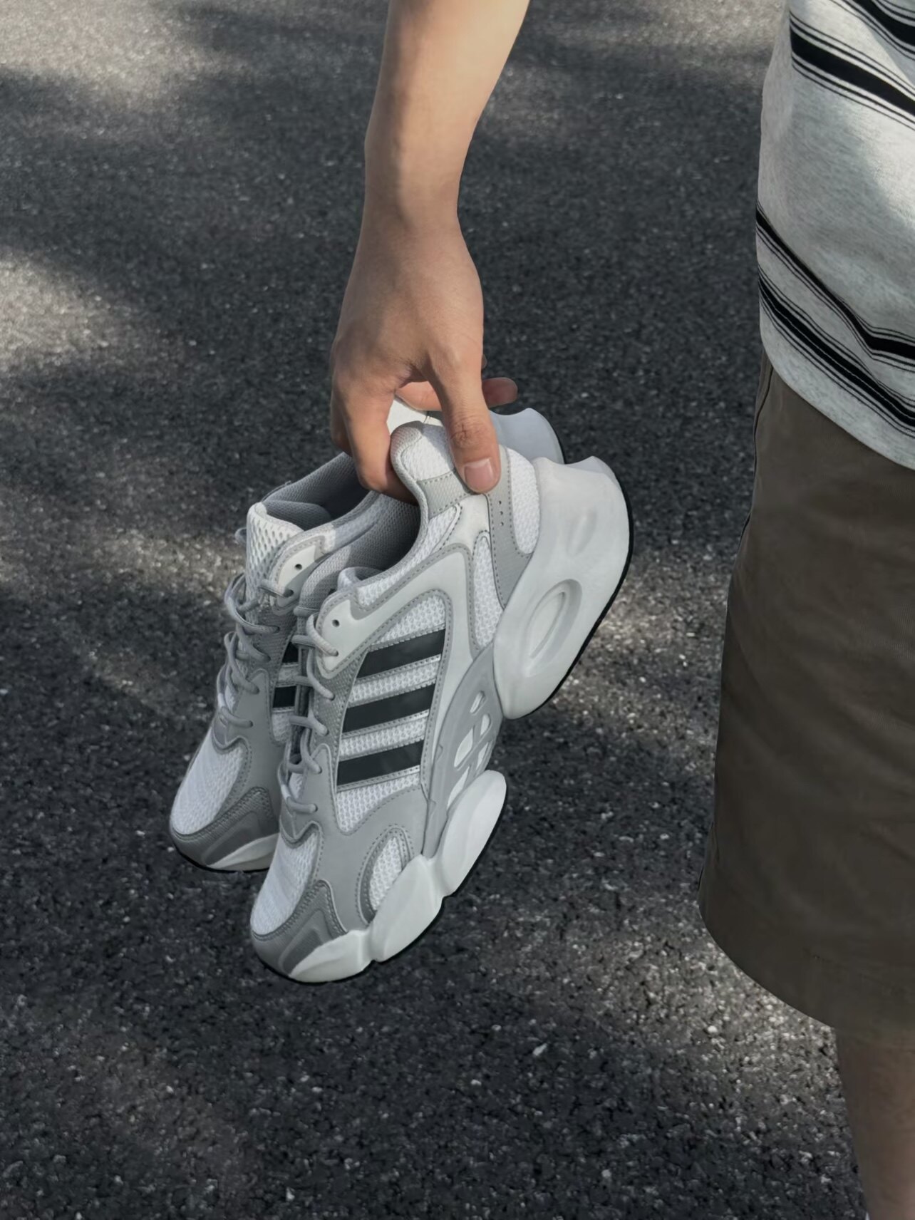 Adidas阿迪达斯 MEGASTRIDE超轻厚底老爹鞋透气缓震跑步鞋 jr6333