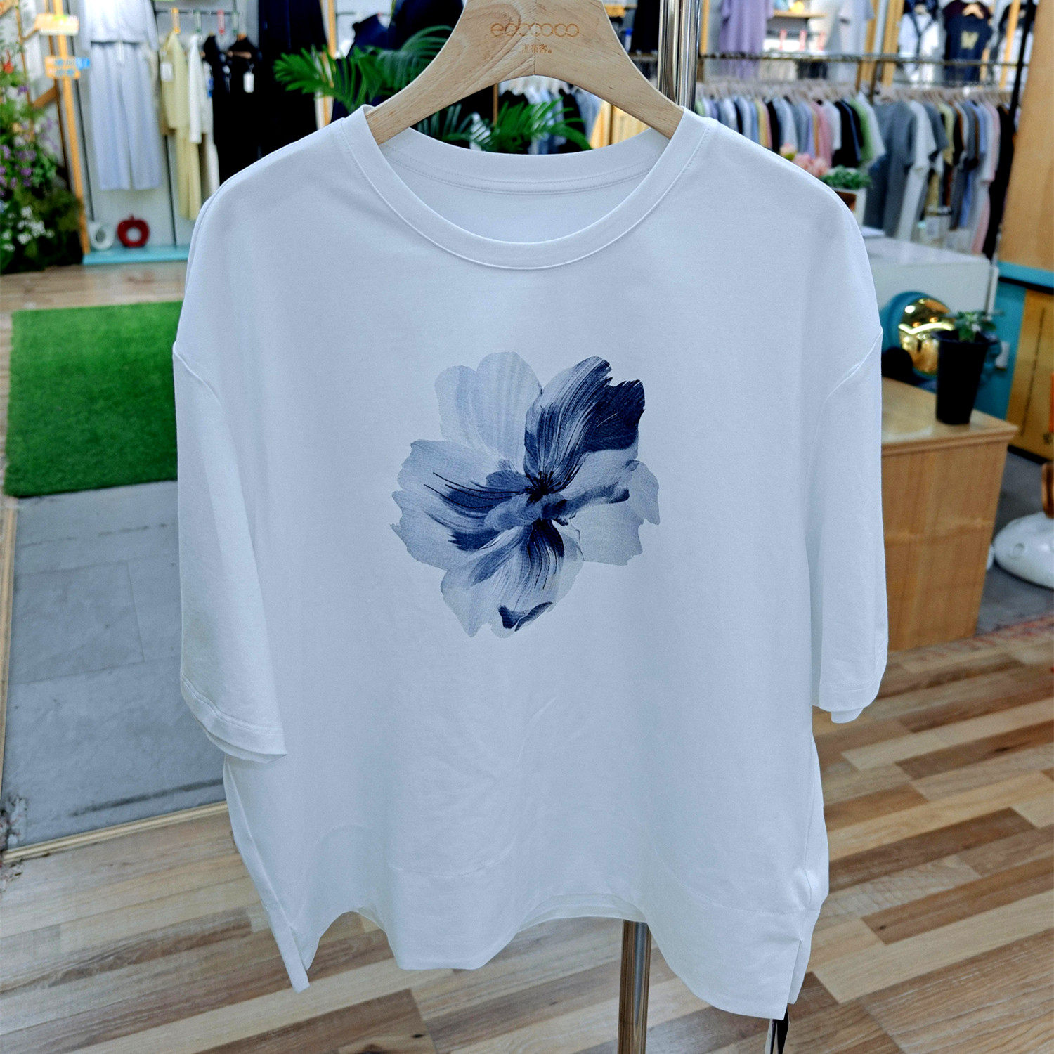 2026女夏款冰棉短袖高品质T恤印花大花朵宽松大码显瘦女装261602