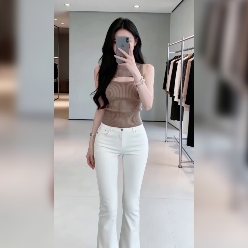 白色高腰微喇牛仔裤女修身显瘦垂感提臀长裤