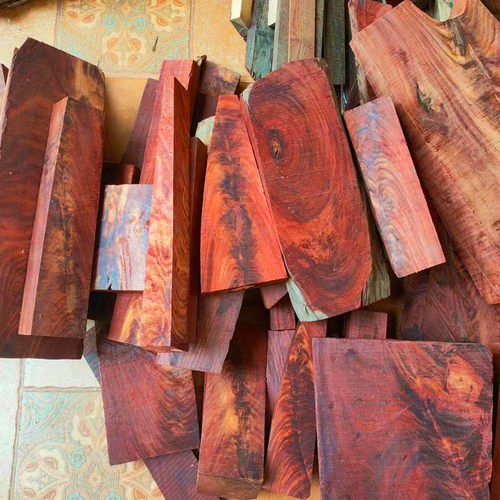 小叶紫檀随形把件边角料花纹瘤疤料紫檀红檀刀柄珠子手串diy雕刻