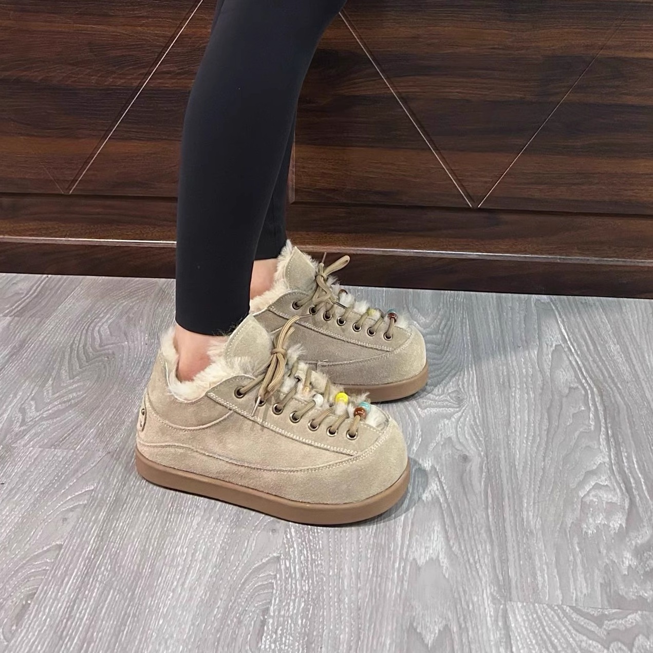 卡皮巴拉加绒保暖厚底雪地靴女