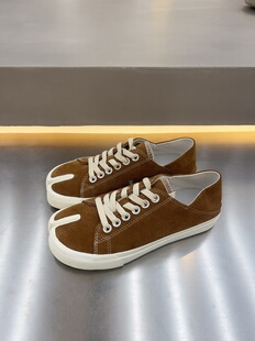 SGIRL TWTW2026新磨砂真皮分趾猪蹄鞋女平底百搭羊蹄休闲系带板鞋