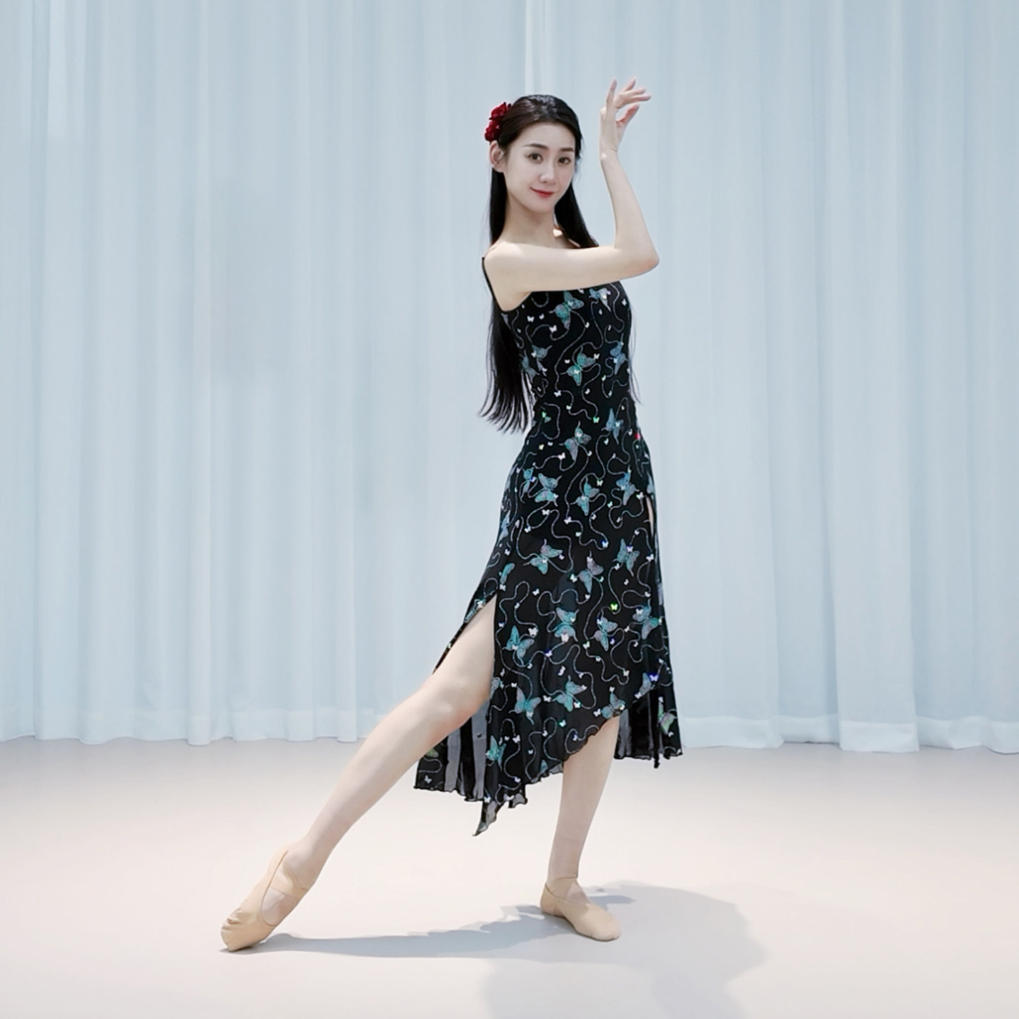 小麻烦舞蹈服装古典舞现代舞旗袍裙古风爵士连衣裙摄影演出吊带裙