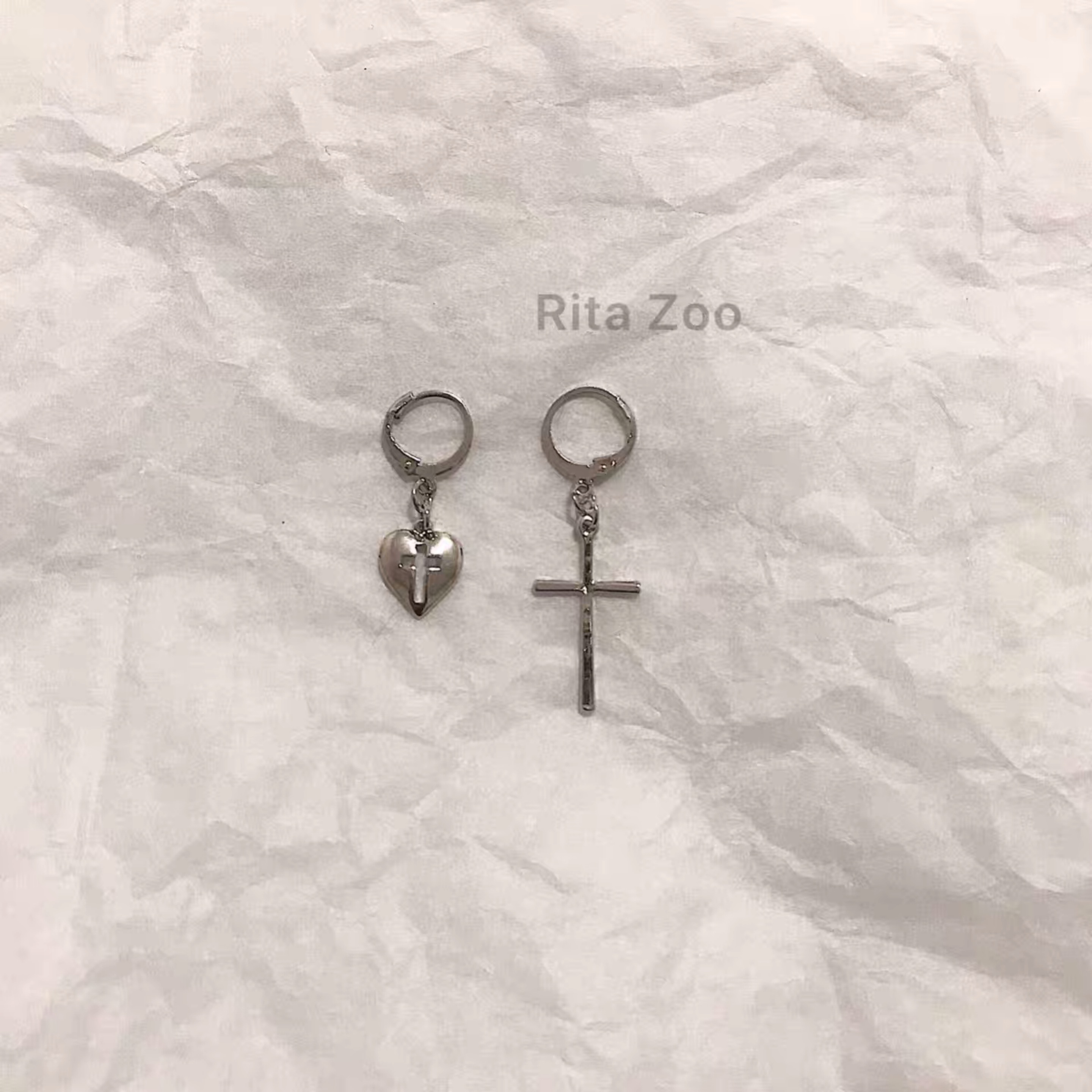 复古朋克风暗黑爱心十字架耳夹