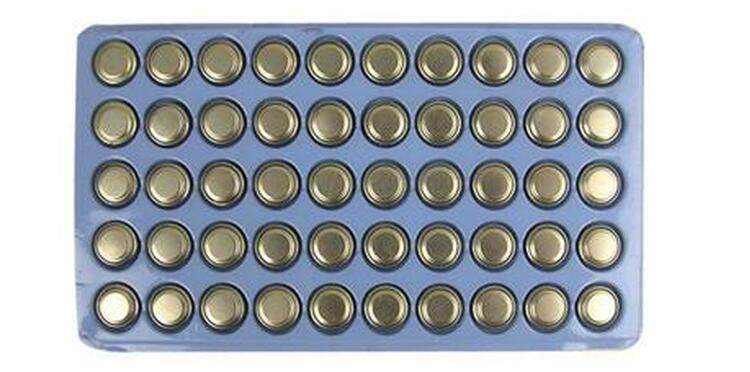 电池型号AG13还有LR44