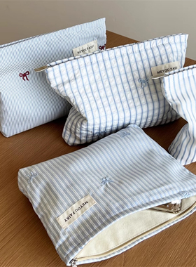 蓝色手拿化妆包女便携收纳包内胆包旅行收纳袋小包化妆袋2025新款