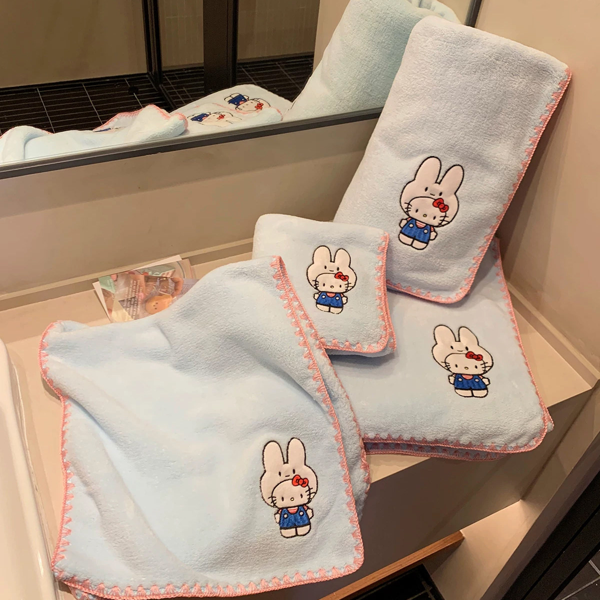 儿童洗脸毛巾吸水速干亲肤裹巾珊瑚绒面巾家用卡通可爱猫咪浴巾女