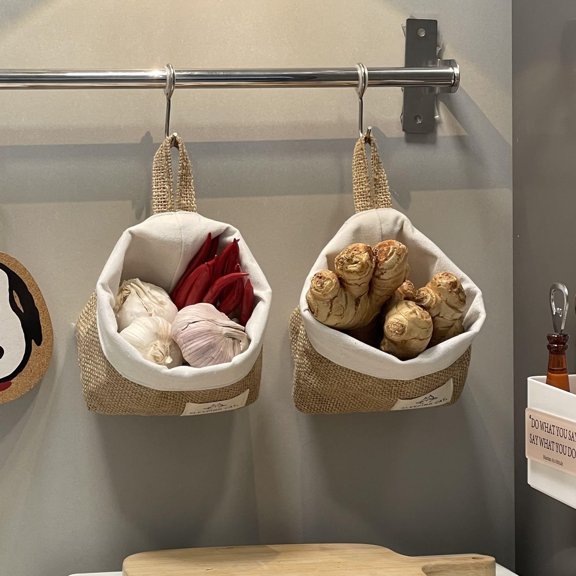 厨房收纳神器姜蒜收纳筐墙上收纳挂袋台面省空间多功能挂篮小篮子