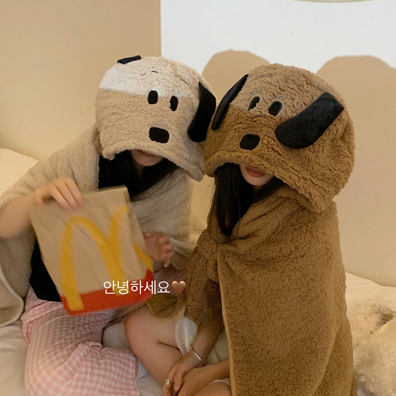 大耳朵带帽毛毯新款冬季办公室午睡追剧加厚保暖毛绒披肩斗篷学生