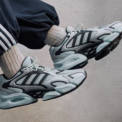 ADIDAS阿迪达斯正品MEGASTRIDE时尚百搭低帮运动休闲鞋 KJ3926