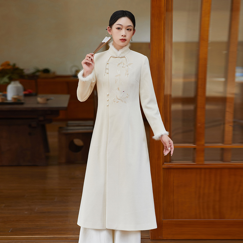 新中式女装秋季2023新款禅意改良旗袍汉服毛呢刺绣连衣裙唐装茶服