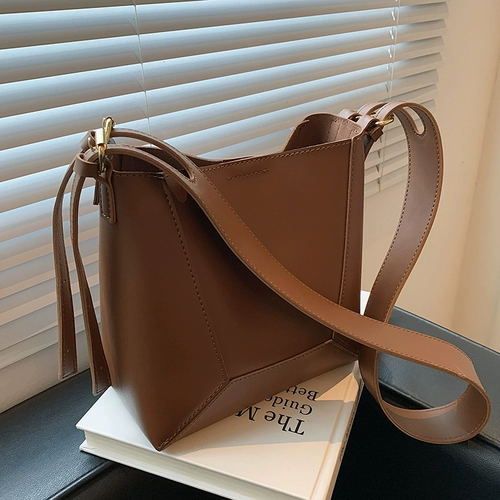 Сумка через плечо, универсальная сумка на одно плечо, коллекция 2023