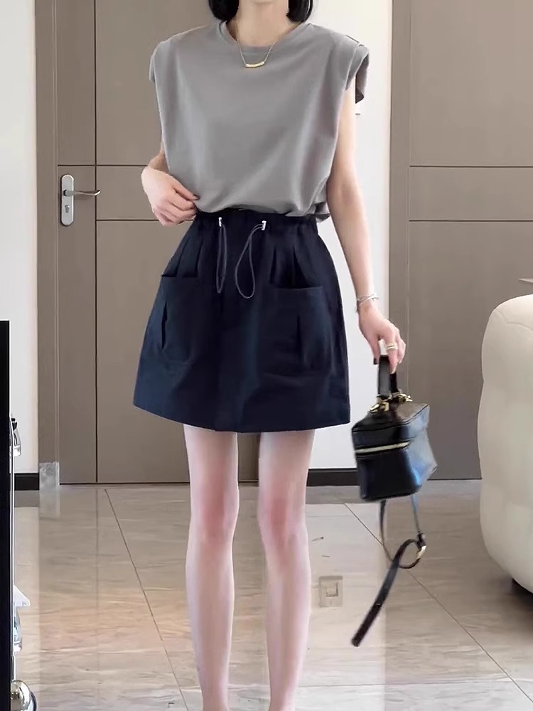大码女装梨型身材休闲直筒短裙夏季薄款胖mm高腰宽松显瘦半身裙子