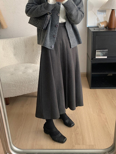 a字裙子 秋季 新款 休闲百褶裙女大码 胖mm显瘦半身裙梨形身材中长款