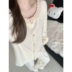 海岛绒睡衣女款秋冬季甜美花边Hellokitty加厚保暖长袖套装家居服