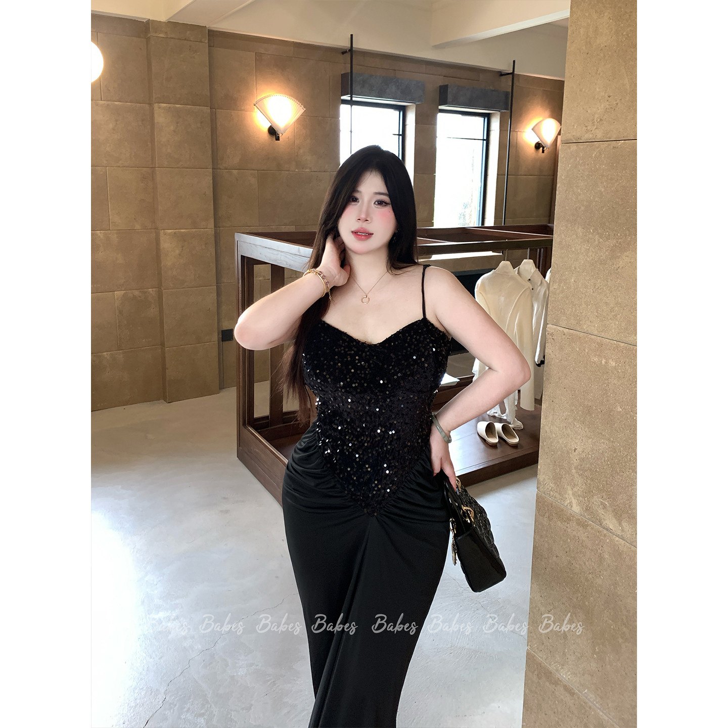 Bbaebs【黑宝藏】大码气质辣妹风性感显瘦黑色珠片拼接针织连衣裙