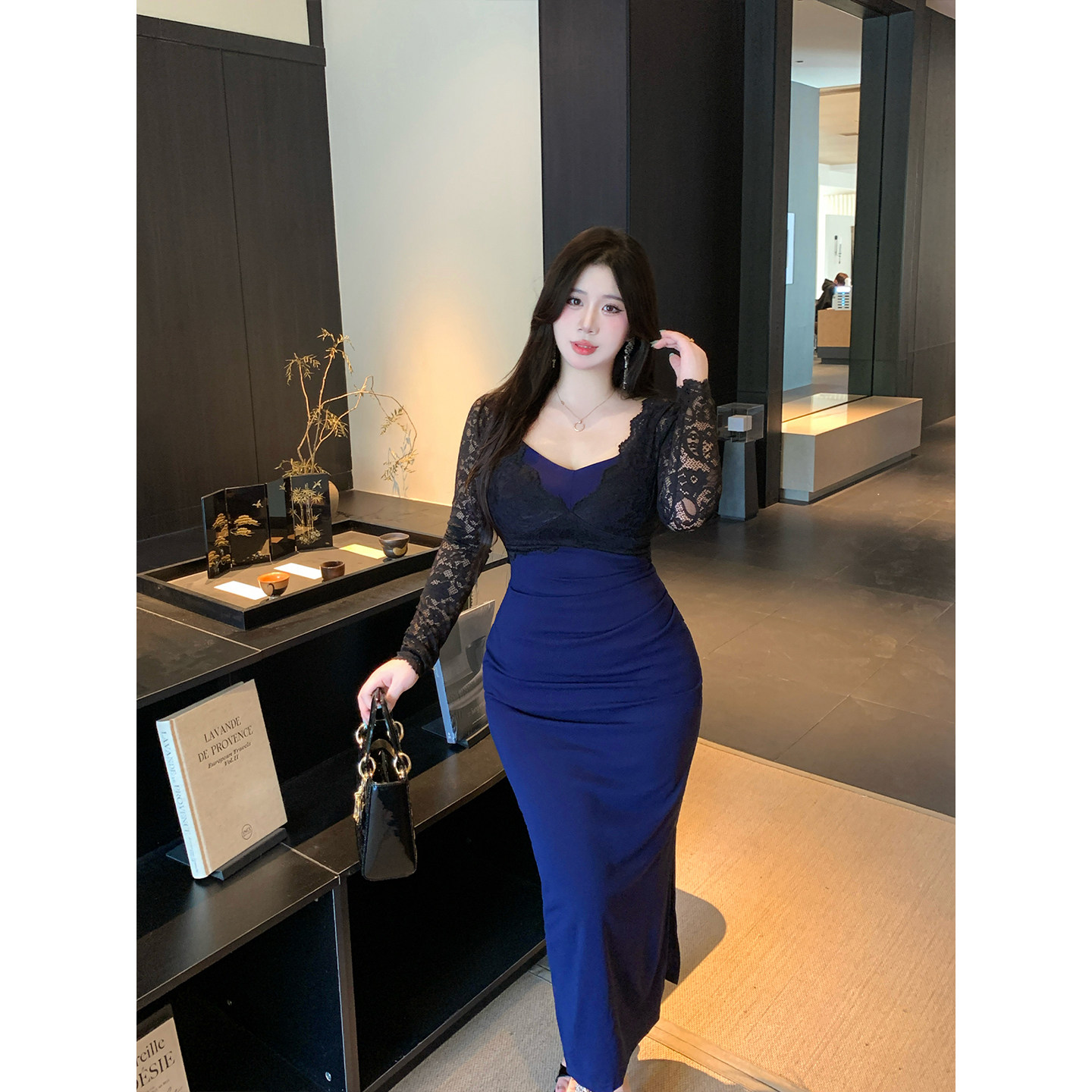 Babes【深海绮梦】大码气质性感轻熟蕾丝拼接V领修身包臀长裙秋冬