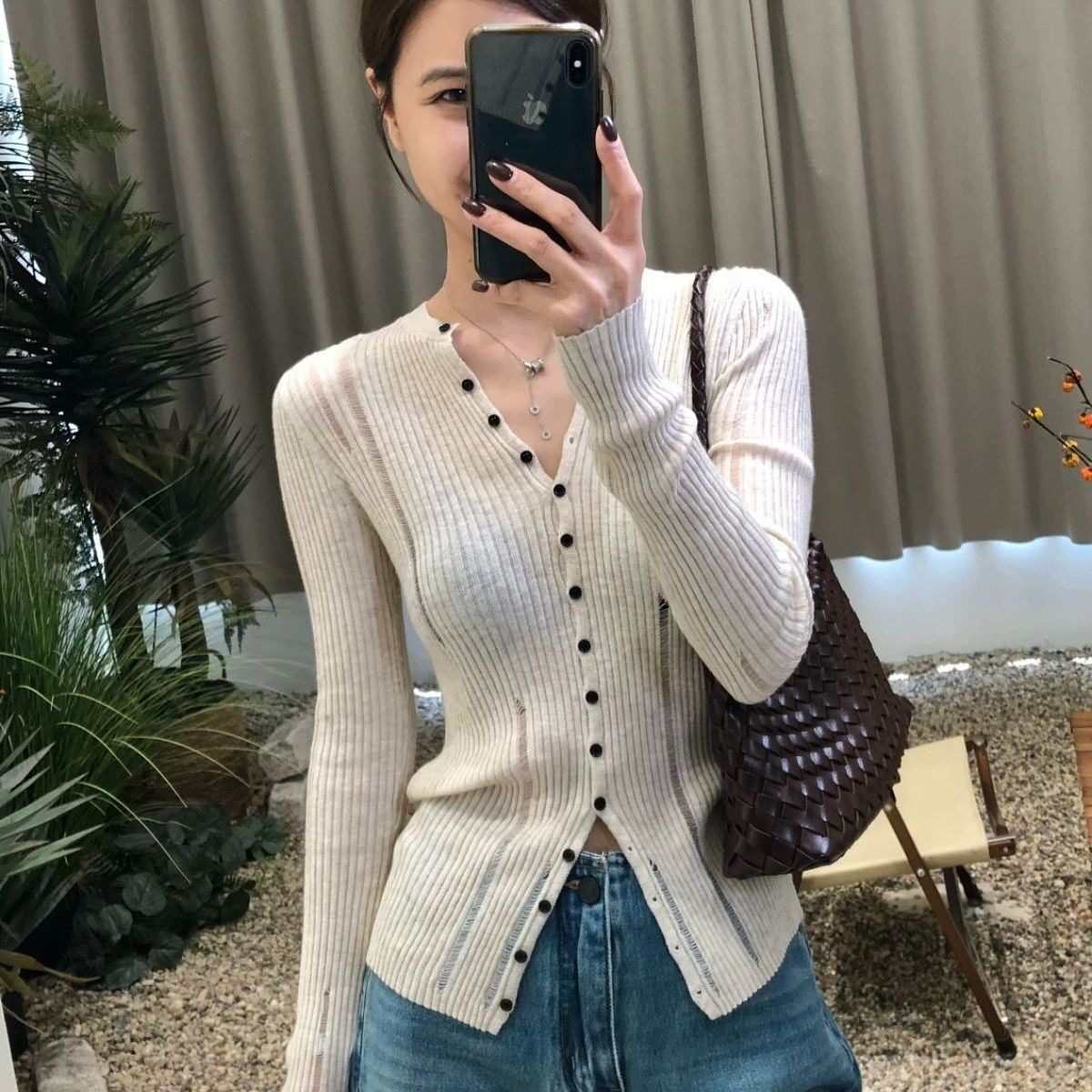 早秋破洞长袖针织衫女气质显瘦高级感2026新款秋季穿搭打底衫上衣