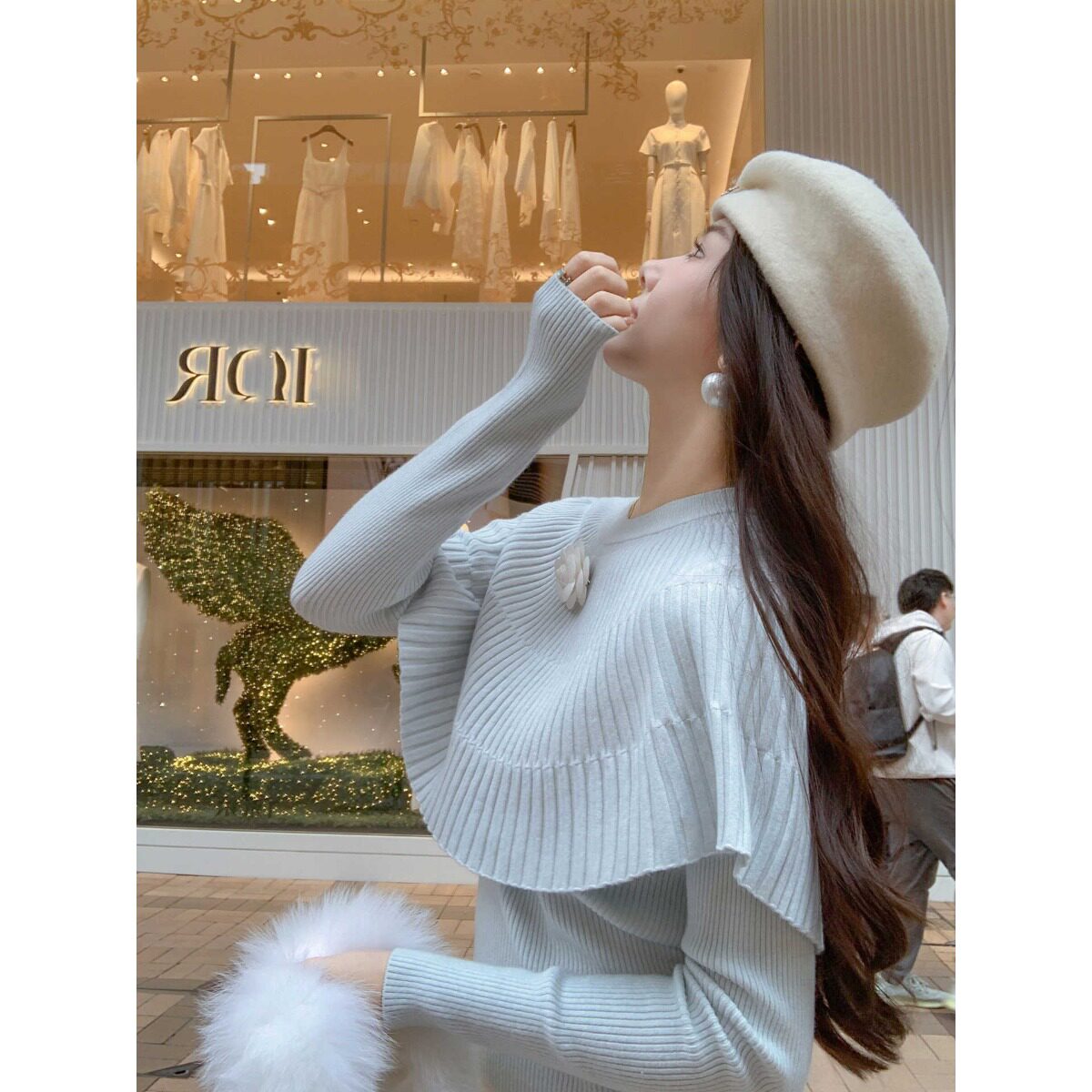 法式氛围高级感浅蓝色斗篷毛衣女秋冬两件套新款设计感小众上衣