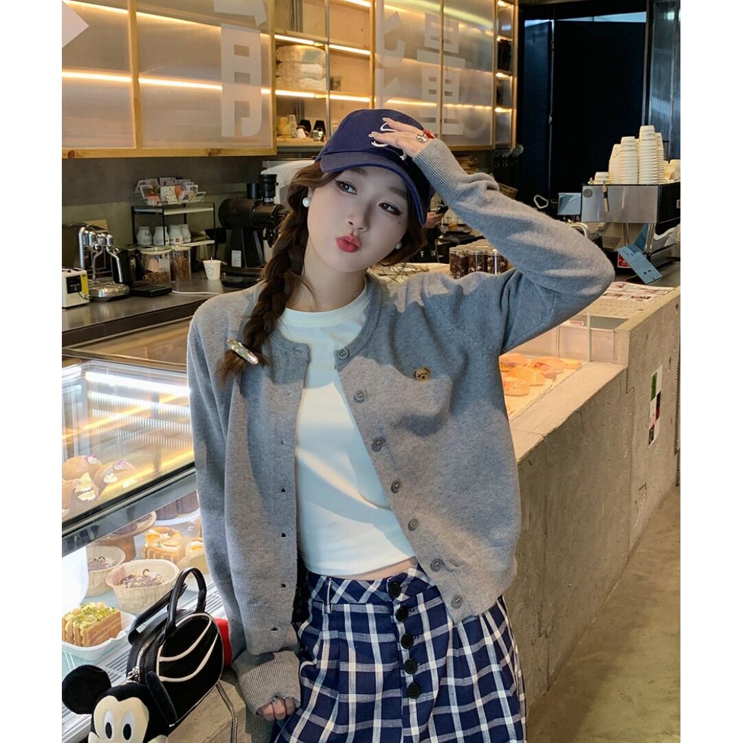 包芯纱洗水灰色针织开衫外套女新款秋冬外穿毛衣外搭高级感上