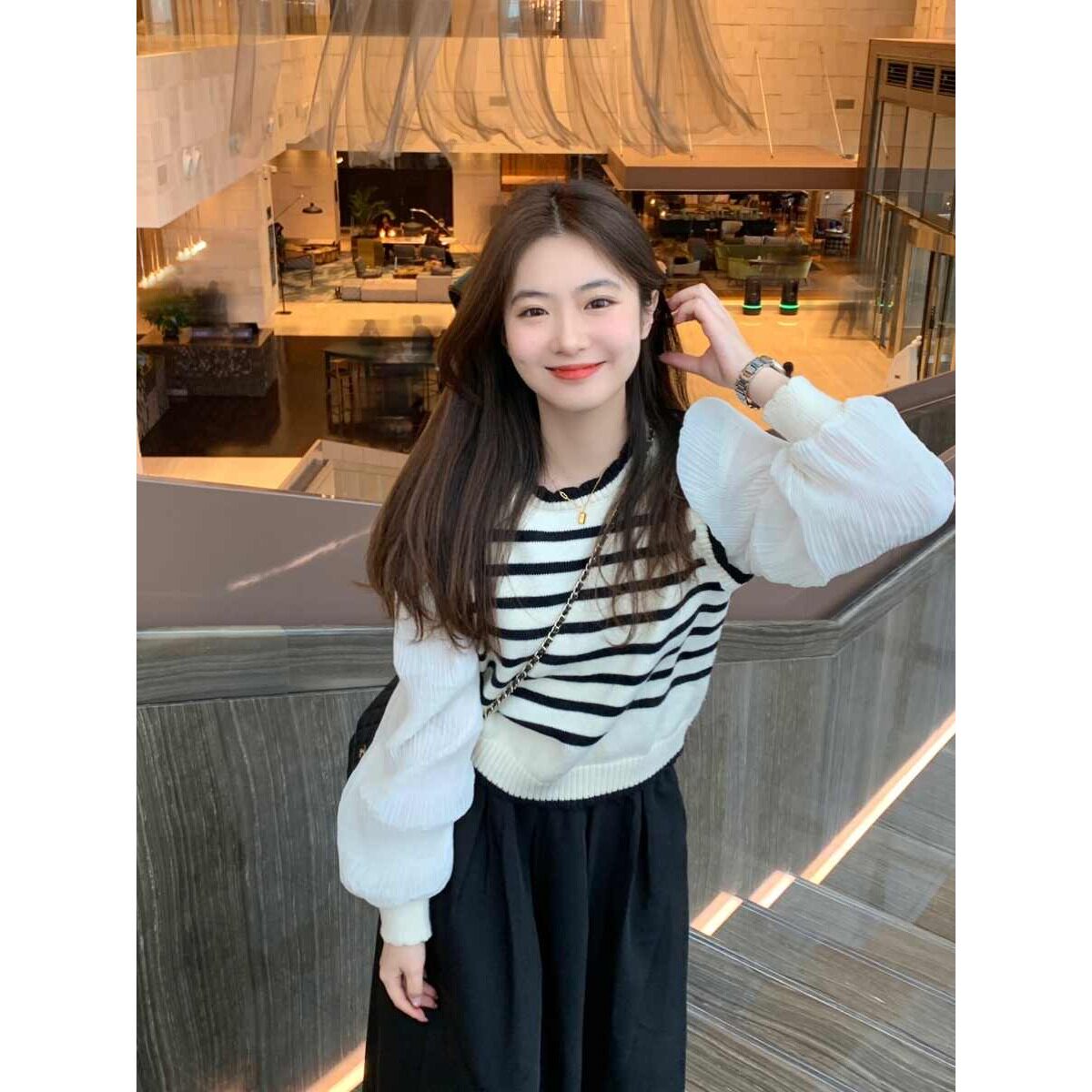 黑白条纹针织衫背心拼接灯笼袖假两件长袖上衣女2026春秋韩版毛衣