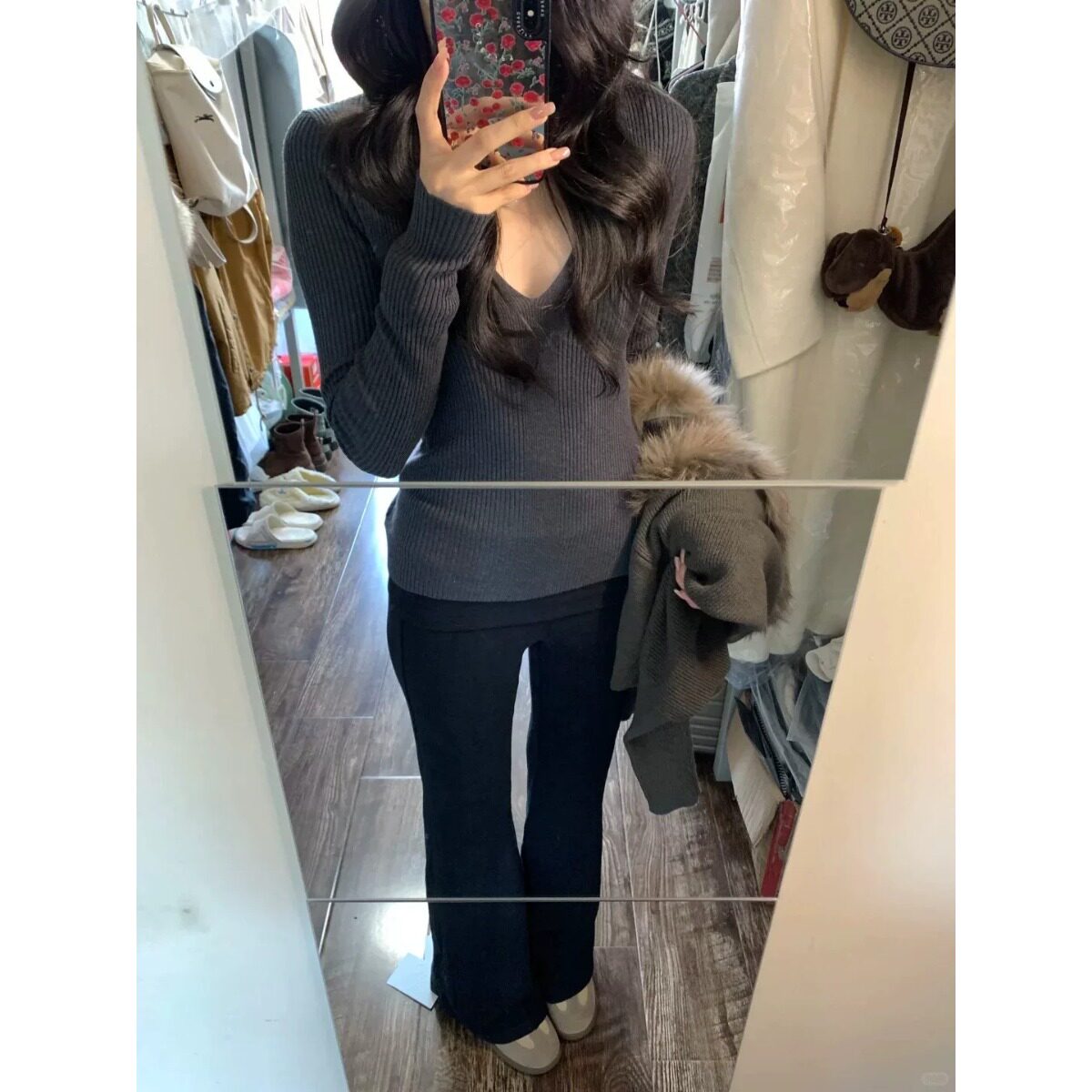 法式轻熟早秋低领打底衫女内搭亲肤毛衣高级质感修身长袖针织上衣