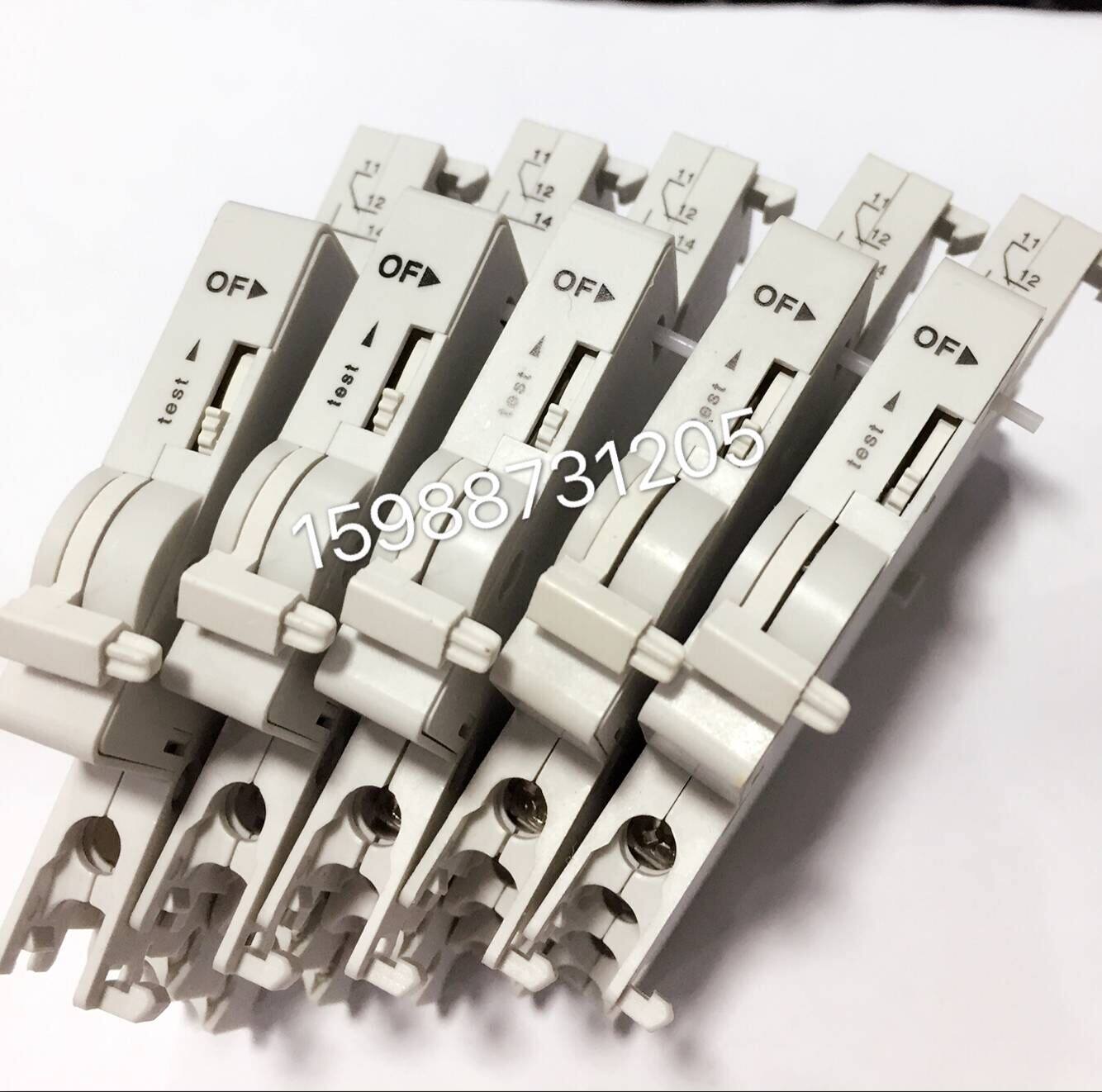 信号反馈施耐德c65 nb1小型断路器附件 辅助开关 触点 触头 of