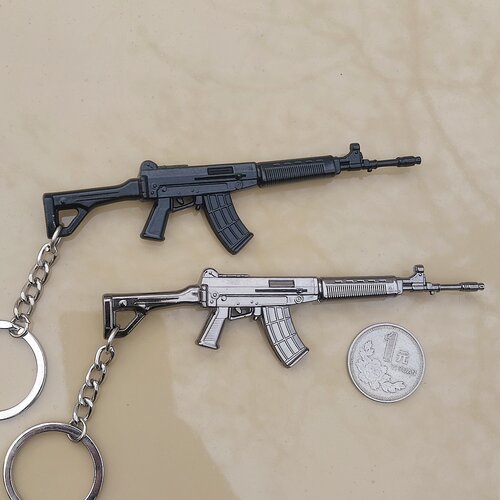 03钥匙链兵人武器锌合金