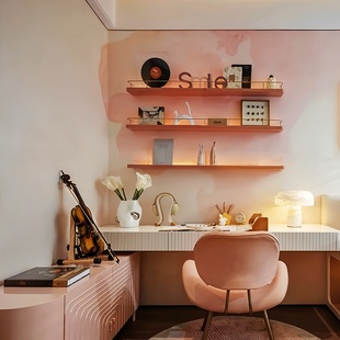 现代简约样板间儿童房书房书桌组合摆件软装饰品儿童区书桌搭配