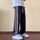 深灰色