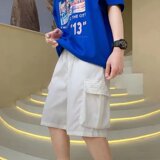 白色