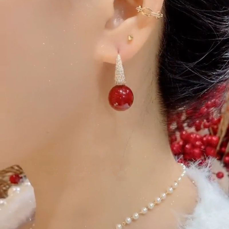 轻奢感红色相思豆耳环2025年新款潮精致简约锆石耳扣独特耳饰