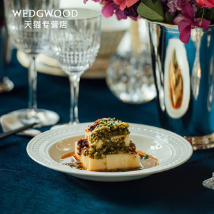 Wedgwood威基伍德意大利浮雕23cm骨瓷深餐盘欧式 热菜盘子圆形汤盘