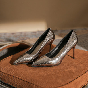 韩版方格高跟鞋女气质细跟浅口尖头漆皮银色年会气质单鞋